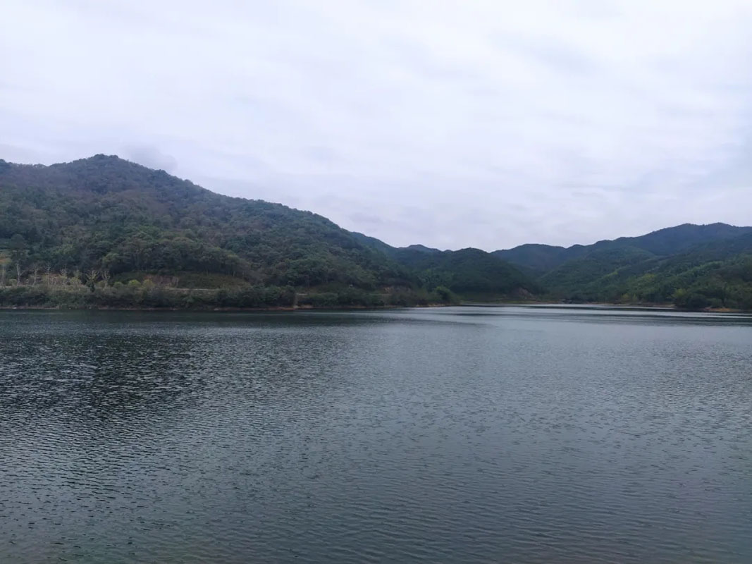 10.24 登山尋寶  精華股份社團組織戶(hù)外體驗活動(dòng)(圖1)