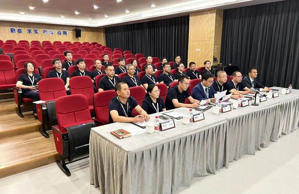 精華股份第四屆董事會(huì )第一次會(huì )議、第四屆監事會(huì )第一次會(huì )議圓滿(mǎn)召開(kāi)(圖1)