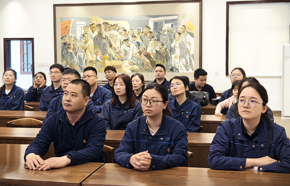 緬懷革命先烈 汲取奮進(jìn)力量 | 精華股份黨支部開(kāi)展主題黨日活動(dòng)(圖7)