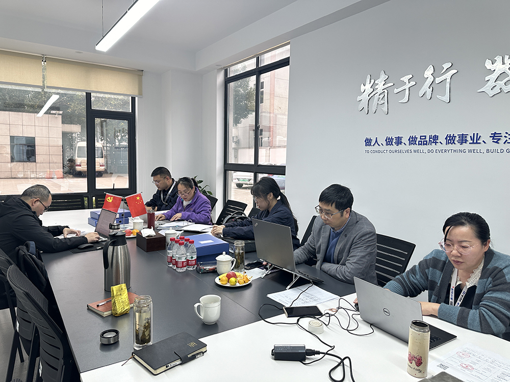 公司順利通過(guò)環(huán)境安全與職業(yè)健康體系換證審核(圖2)