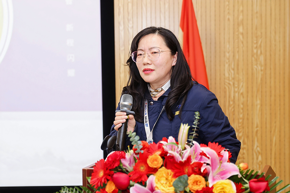 雙精聚智 新程閃耀 | 精華股份2024年度經(jīng)營(yíng)會(huì )議圓滿(mǎn)召開(kāi)(圖5)