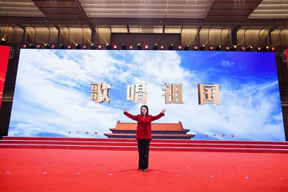 雙精聚智，新程閃耀——精成車(chē)業(yè)與精華股份尾牙盛宴圓滿(mǎn)落幕(圖2)