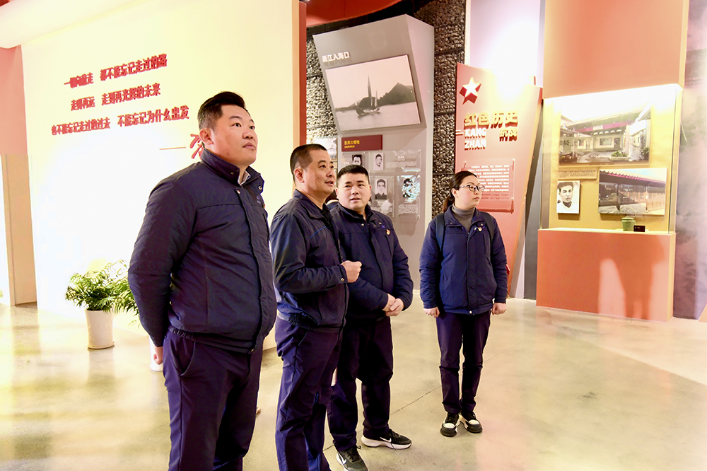 銘記歷史，致敬英雄 | 黨支部組織開(kāi)展2025年緬懷先烈主題教育活動(dòng)(圖5)