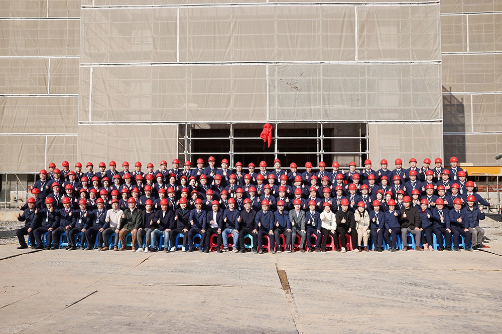 精成智控“年產(chǎn) 3000 萬(wàn)只汽車(chē)執行器生產(chǎn)項目”廠(chǎng)房喜封金頂(圖6)